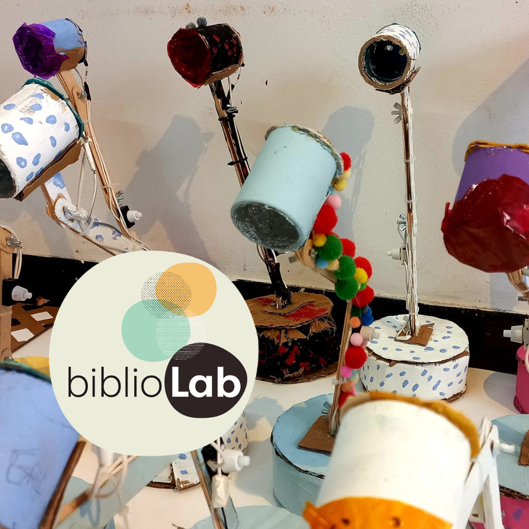 Bibliolab: “Fem un llum amb filtres de colors” 