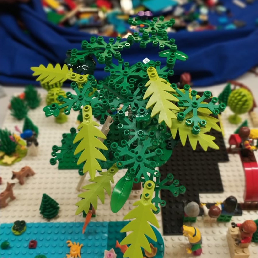 Taller: Tarda de LEGO