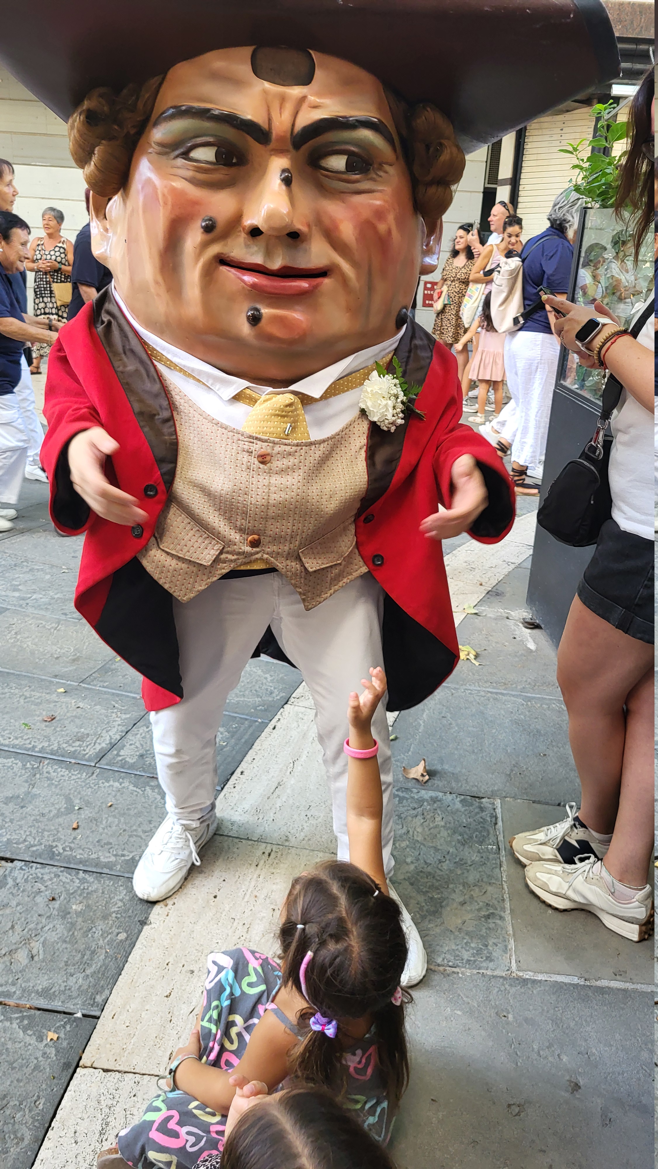 ARRIBEN ELS GEGANTS! I ASSAIG A LA FRESCA