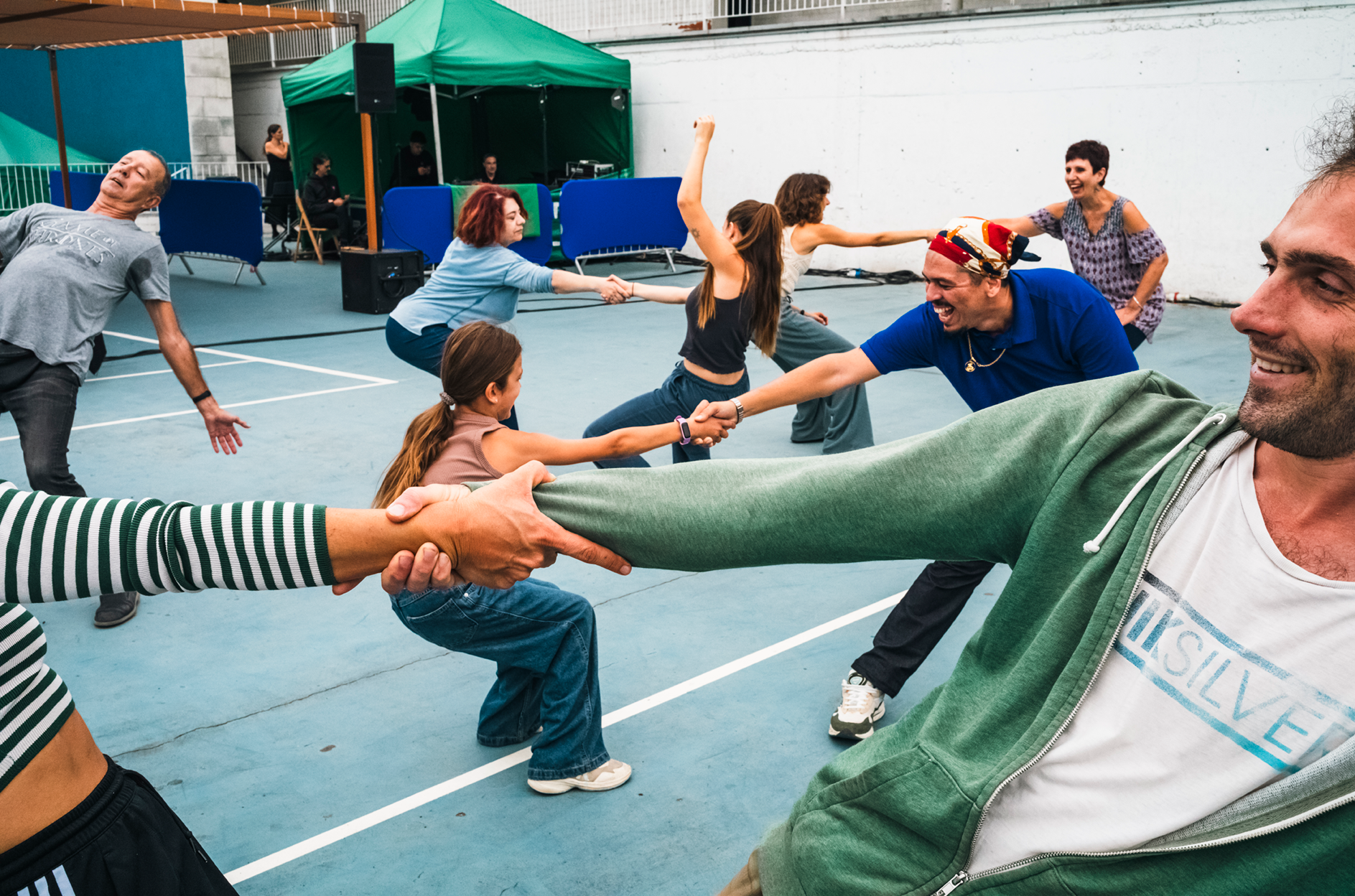 BALLAR SOL ÉS UN PAL.  BATECS Festival de Dansa